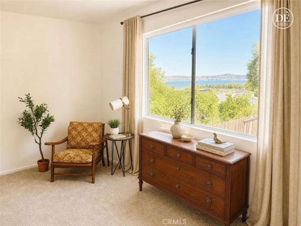 33384 Westlong Lake Elsinore, CA 92530