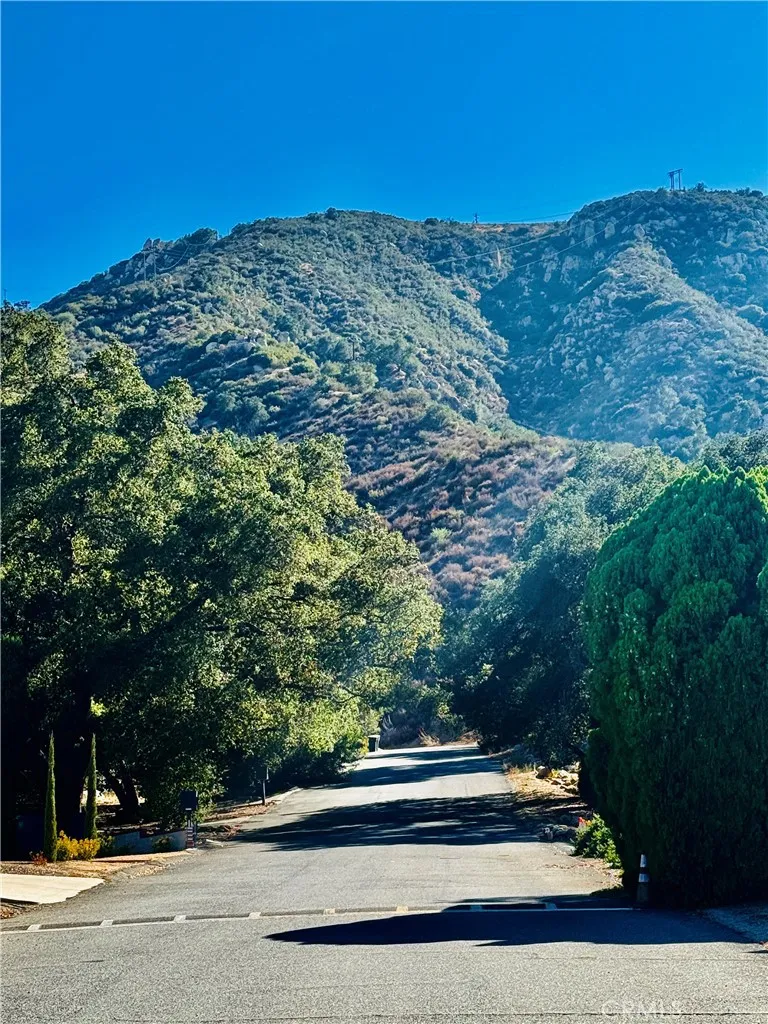 33384 Westlong Lake Elsinore, CA 92530