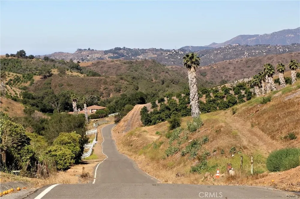 Calle Uva Temecula, CA 92590