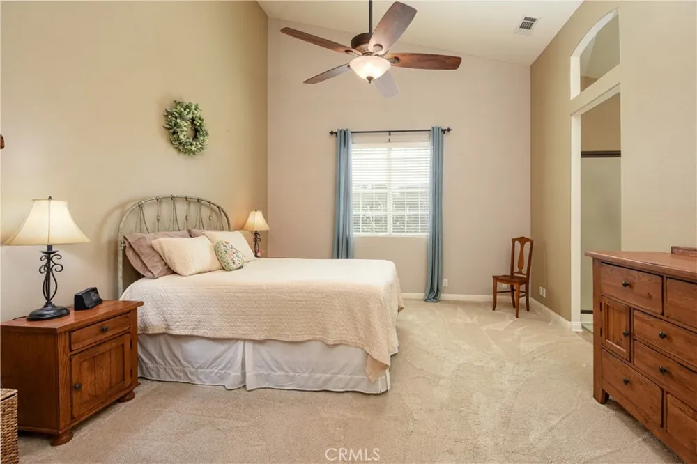 32720 Royal Oak Ln Lake Elsinore, CA 92530