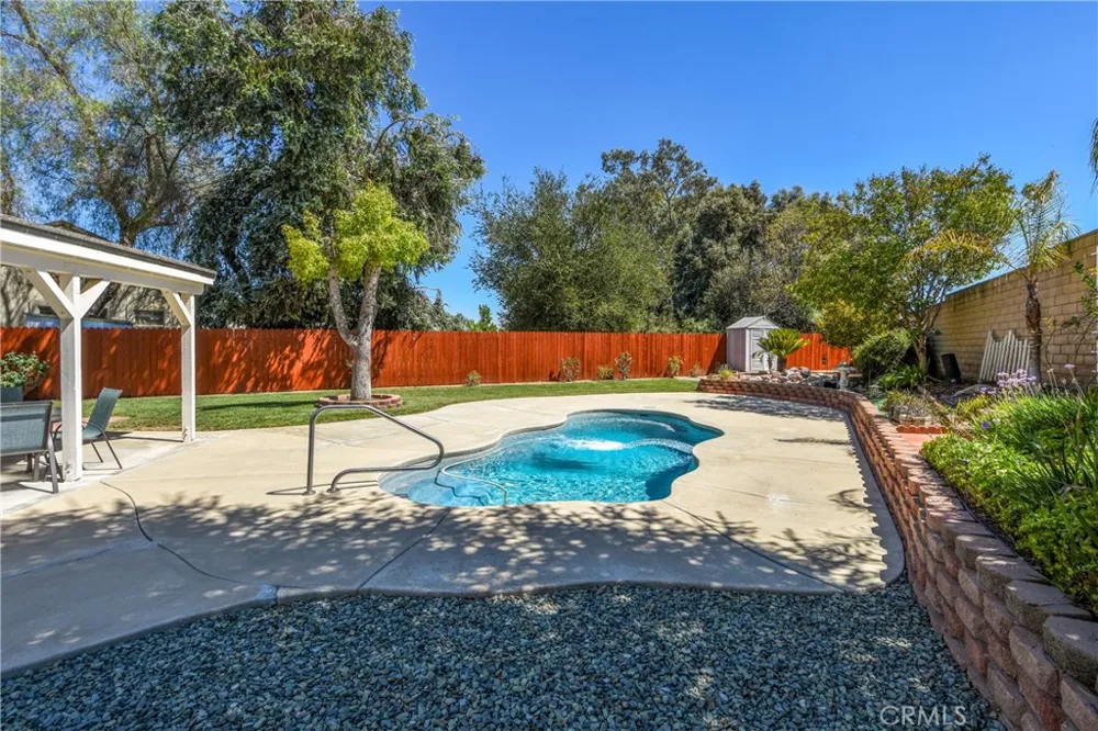 32720 Royal Oak Ln Lake Elsinore, CA 92530