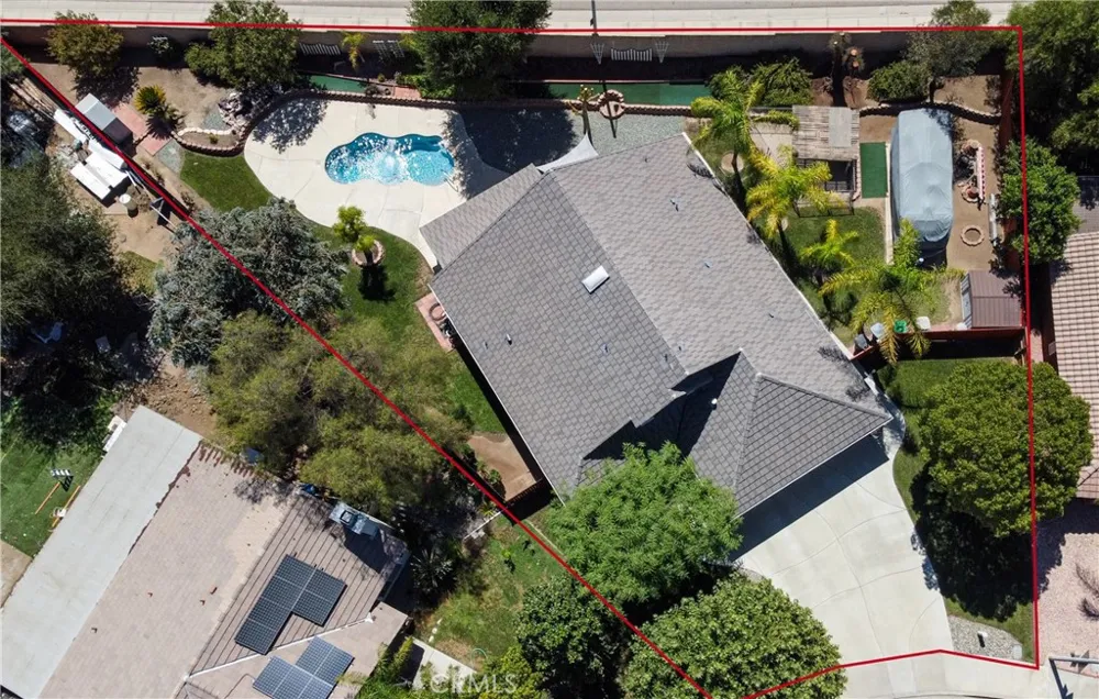 32720 Royal Oak Ln Lake Elsinore, CA 92530