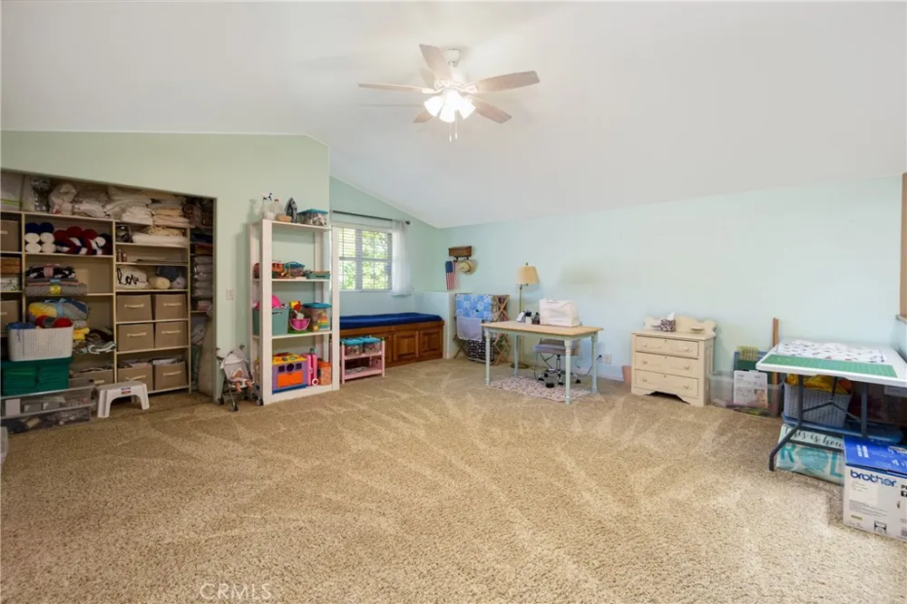 32720 Royal Oak Ln Lake Elsinore, CA 92530
