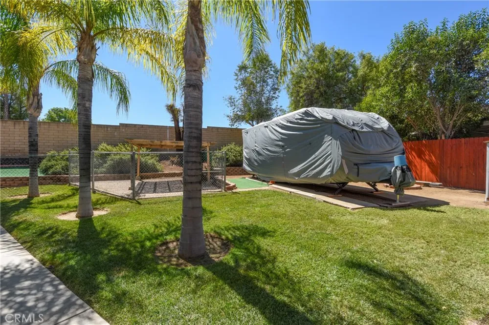 32720 Royal Oak Ln Lake Elsinore, CA 92530