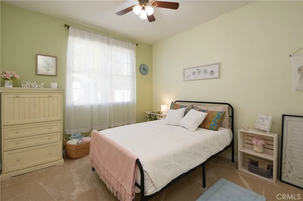 32720 Royal Oak Ln Lake Elsinore, CA 92530