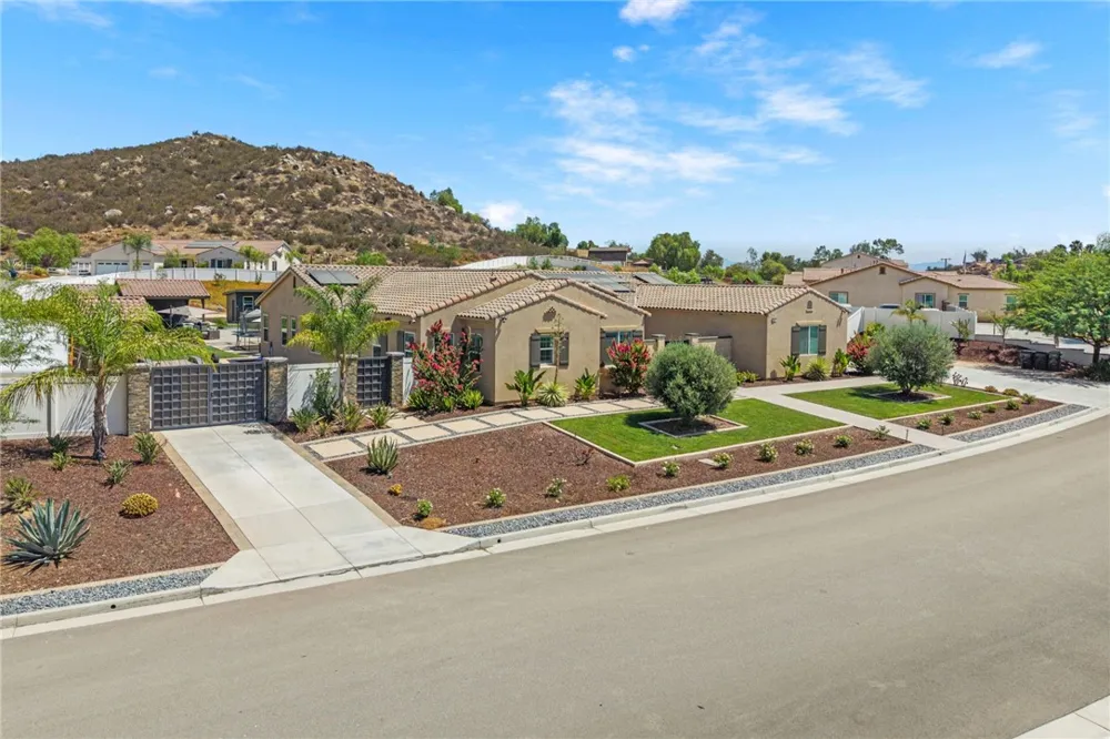 32732 Hayden Rd. Menifee, CA 92584