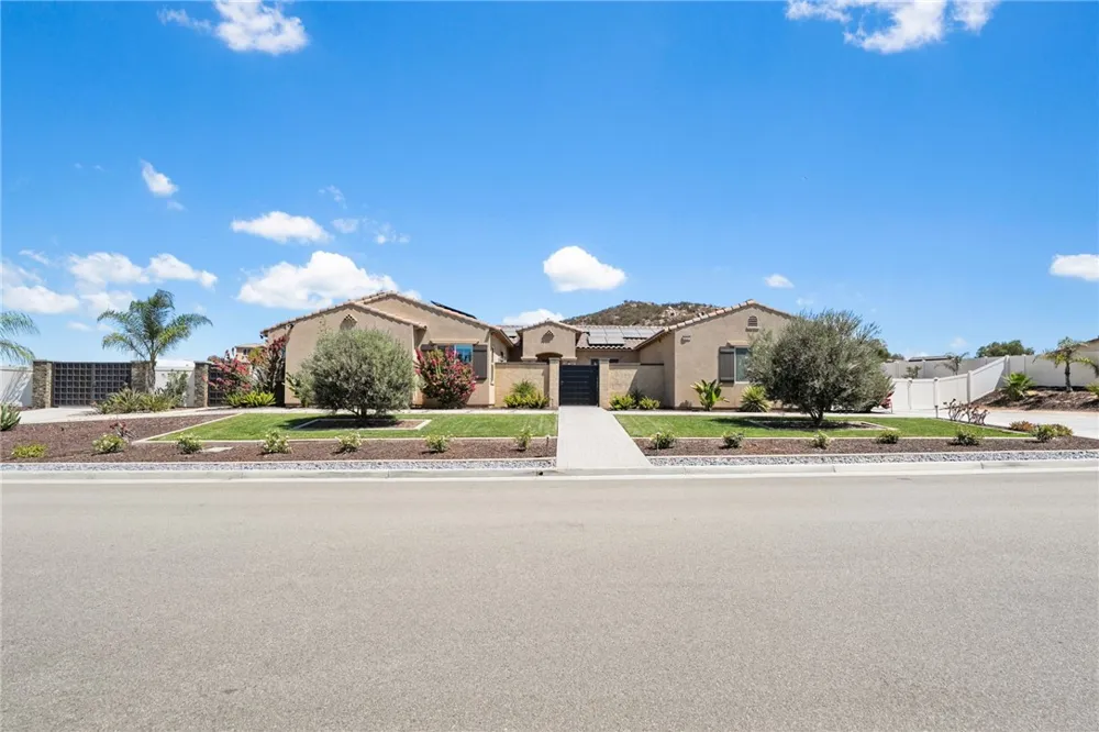 32732 Hayden Rd. Menifee, CA 92584