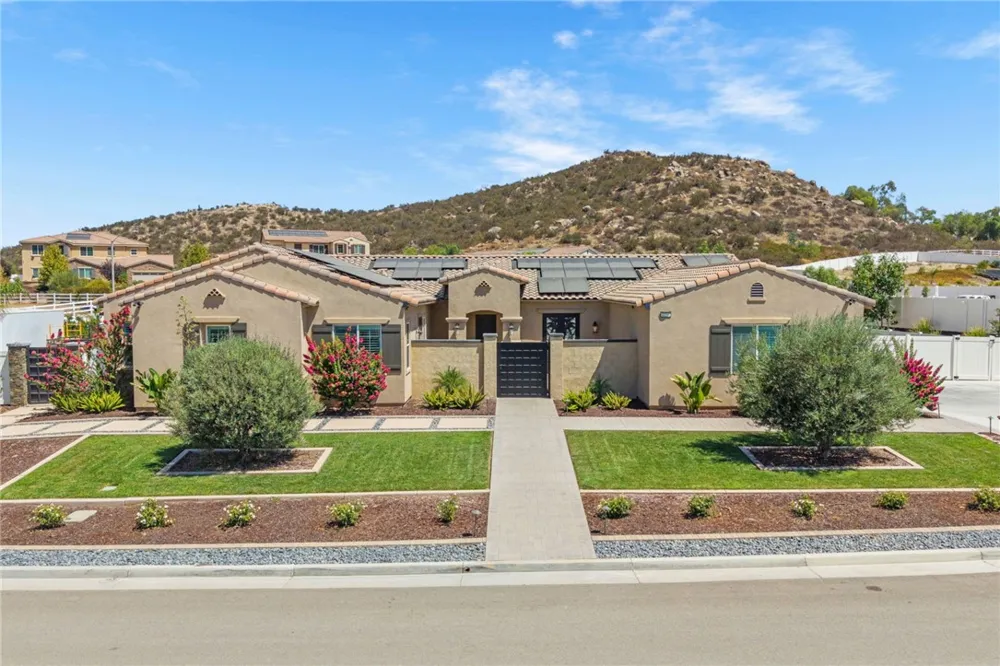 32732 Hayden Rd. Menifee, CA 92584