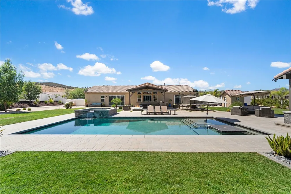 32732 Hayden Rd. Menifee, CA 92584
