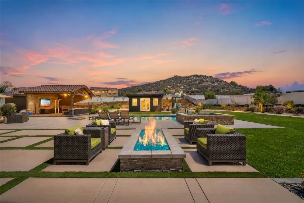 32732 Hayden Rd. Menifee, CA 92584