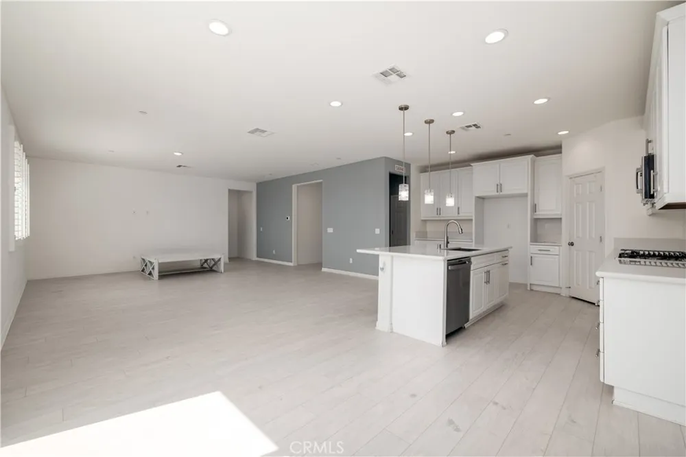 29134 Evans Lake Elsinore, CA 92530
