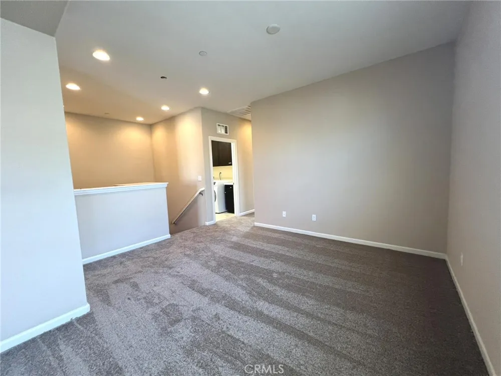 31888 Calle Luz Temecula, CA 92592