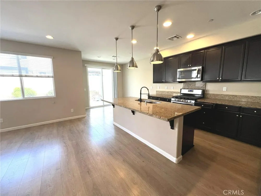 31888 Calle Luz Temecula, CA 92592