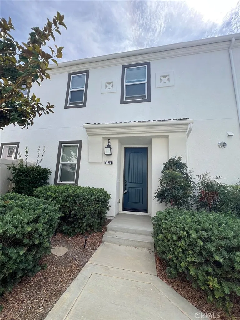 31888 Calle Luz Temecula, CA 92592