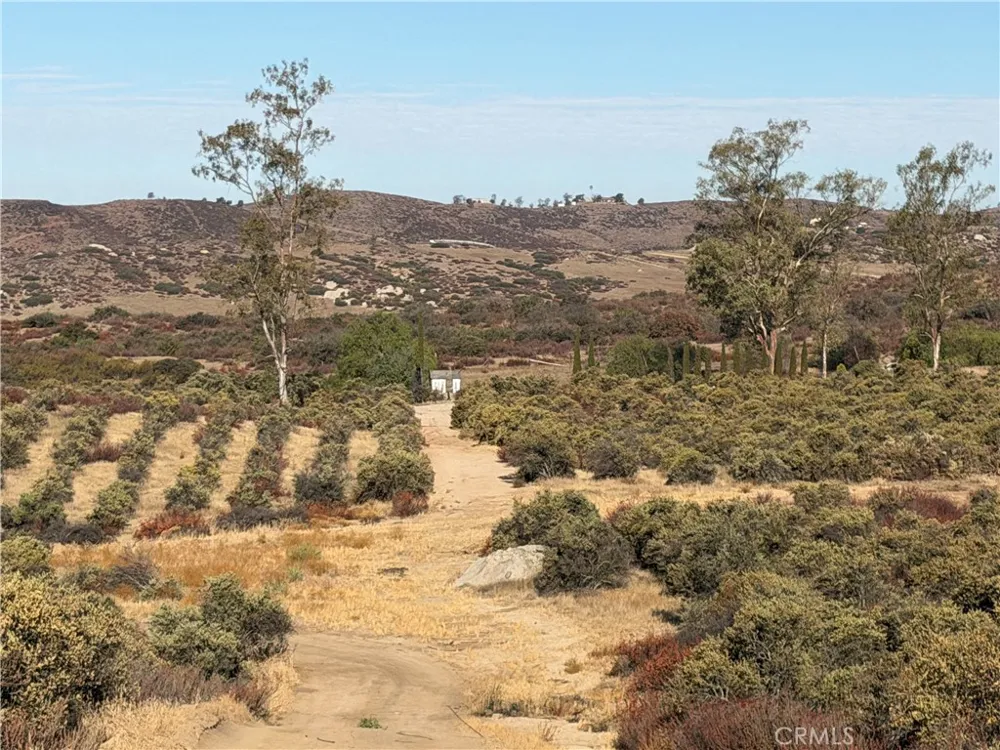 44530 Lewis Valley Hemet, CA 92544