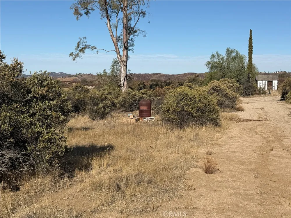 44530 Lewis Valley Hemet, CA 92544