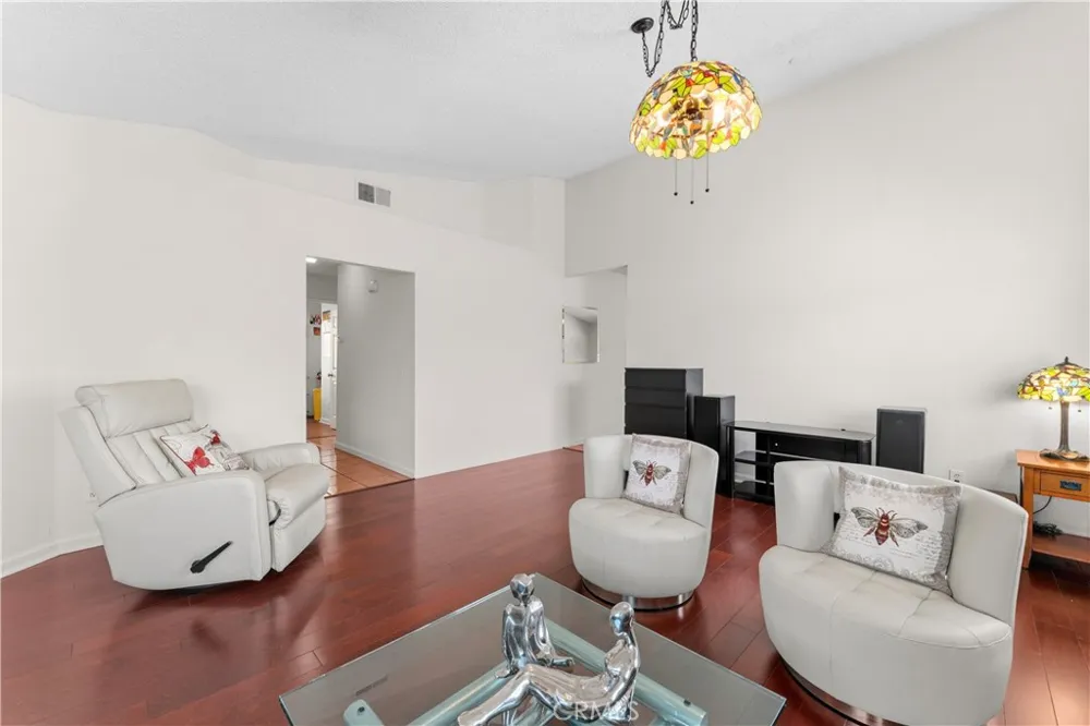 39998 Quigley Murrieta, CA 92562