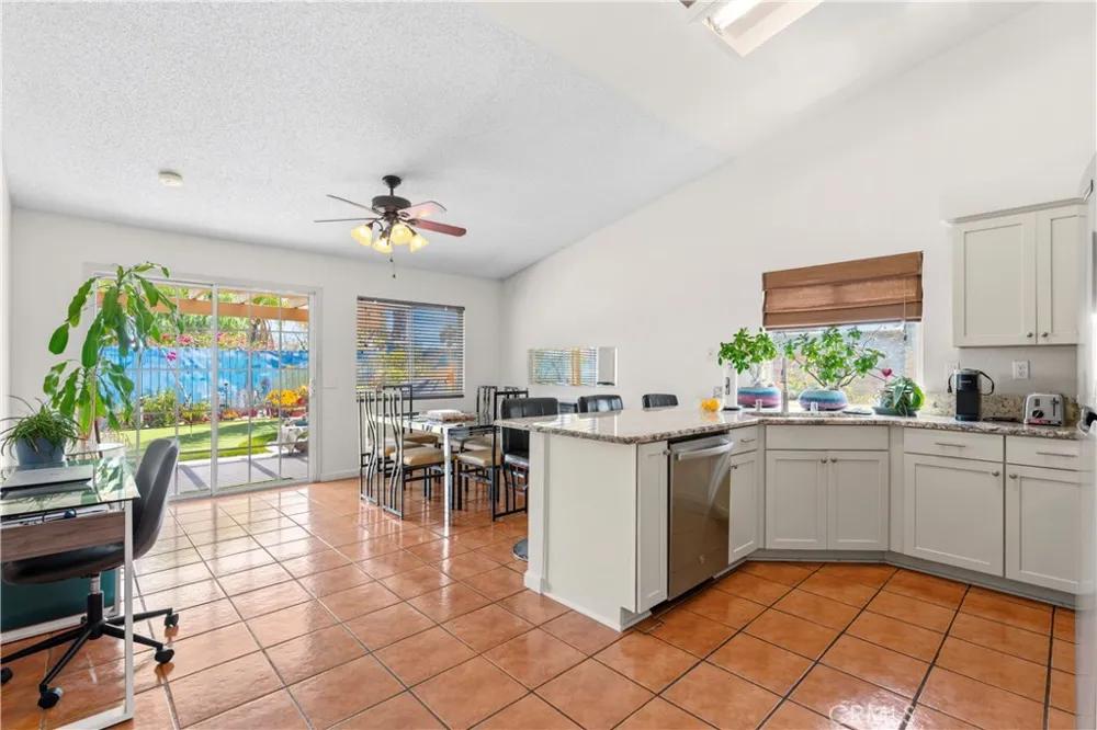 39998 Quigley Murrieta, CA 92562