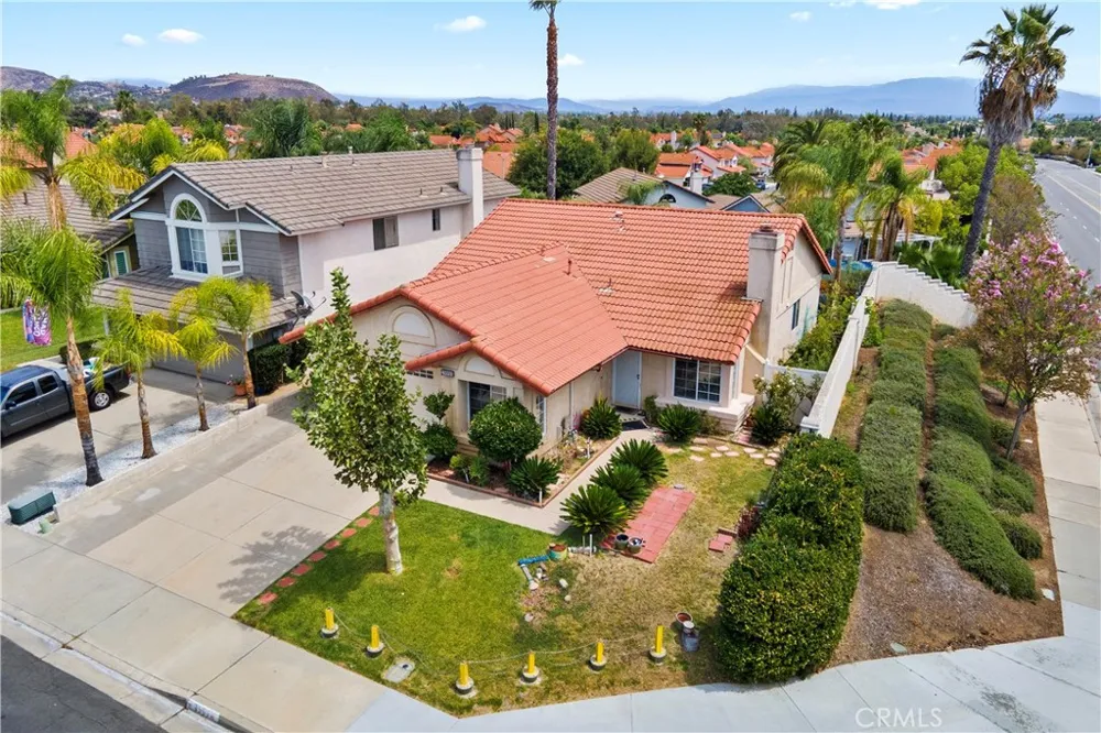 39998 Quigley Murrieta, CA 92562