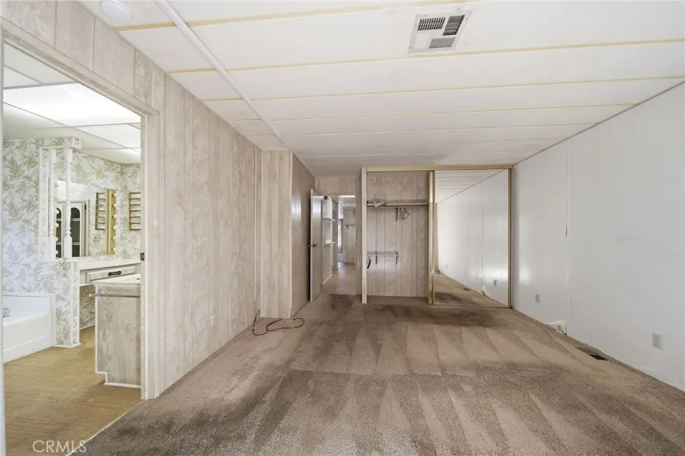 924 San Francisco Hemet, CA 92543
