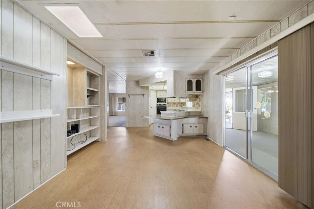 924 San Francisco Hemet, CA 92543