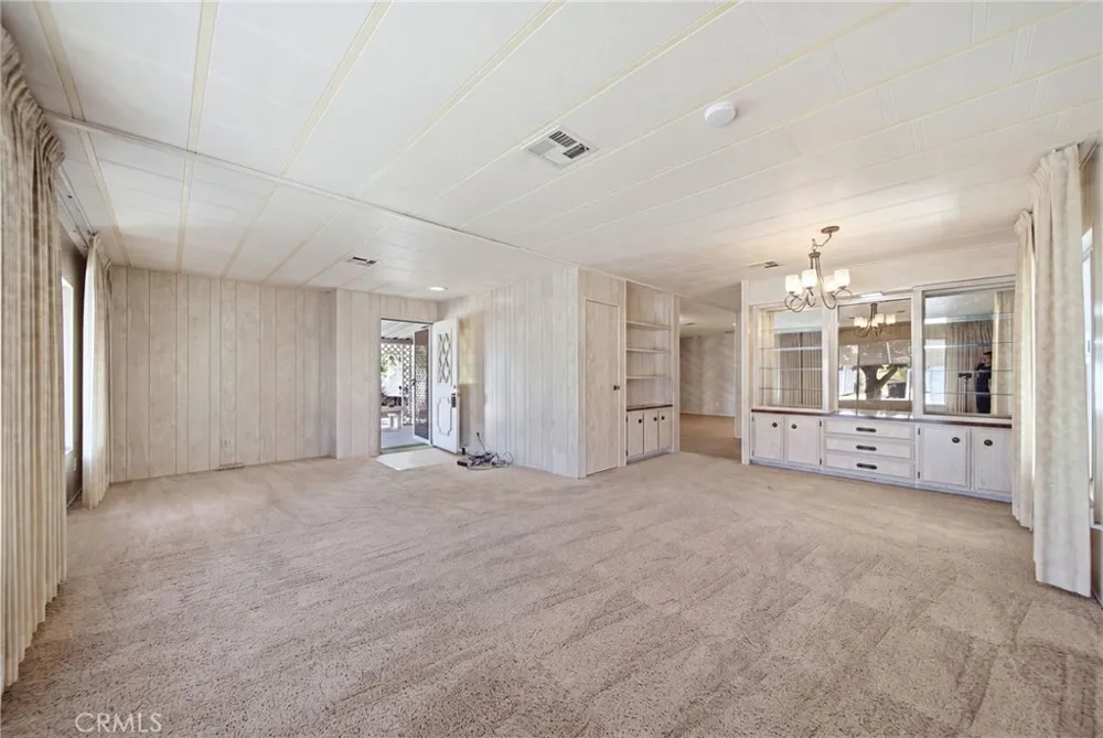 924 San Francisco Hemet, CA 92543