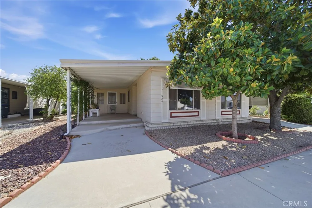 924 San Francisco Hemet, CA 92543