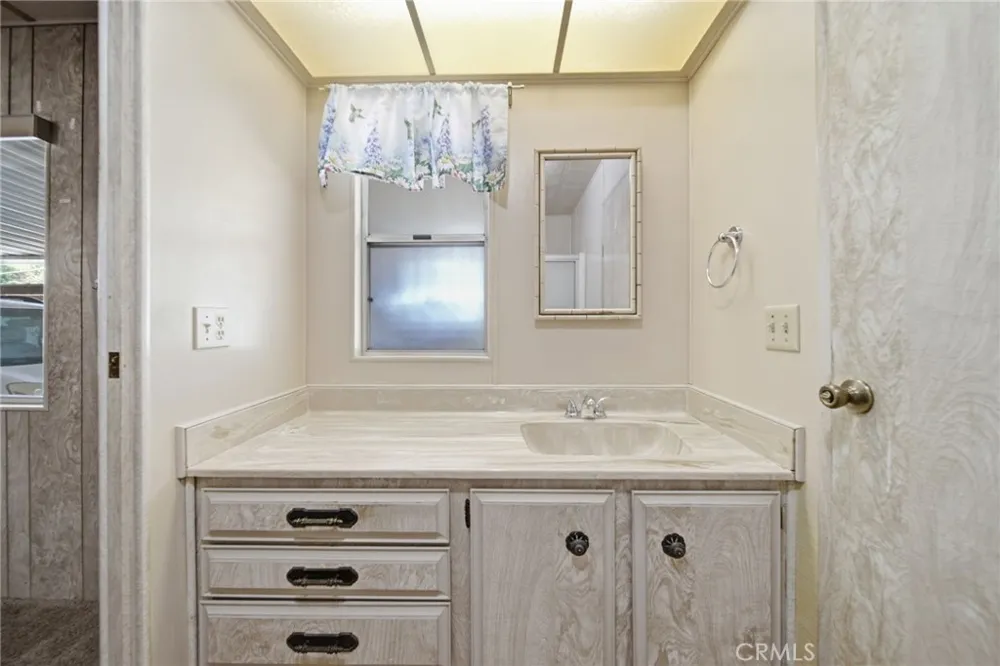 924 San Francisco Hemet, CA 92543