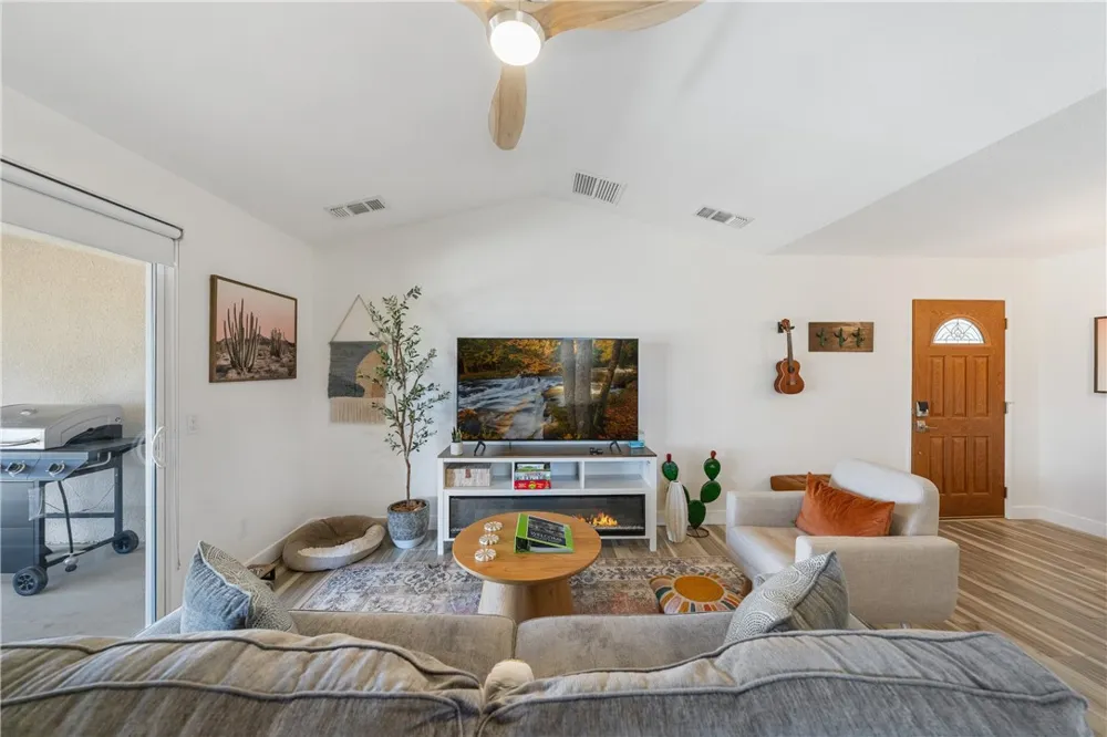 58328 Bonanza Yucca Valley, CA 92284