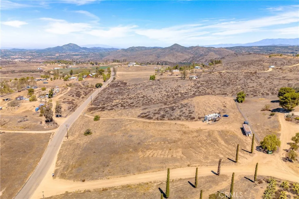 San Ignacio Road Sage, CA 92544
