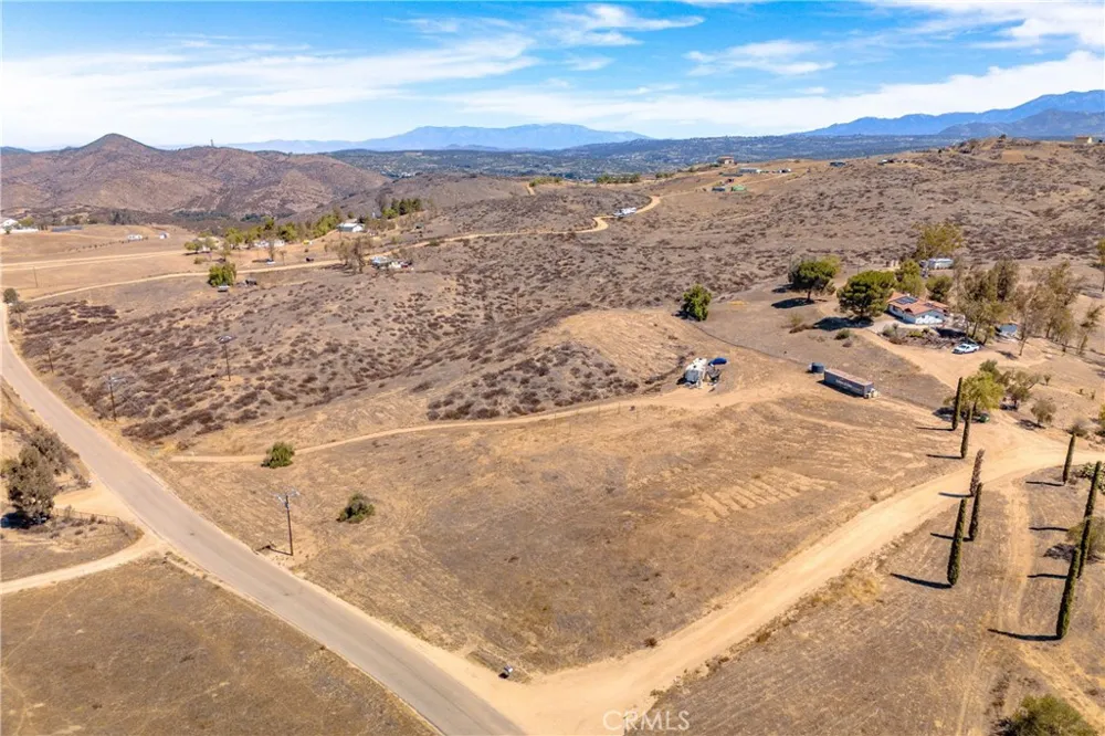 San Ignacio Road Sage, CA 92544
