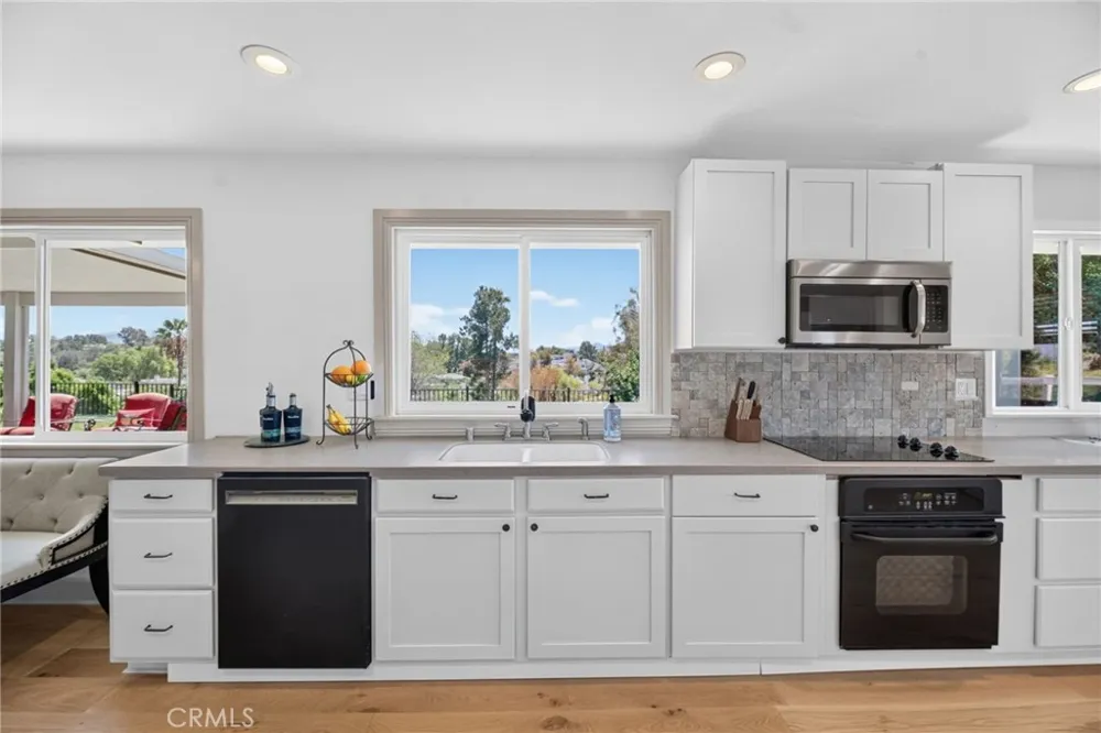 30701 Del Rey Temecula, CA 92591