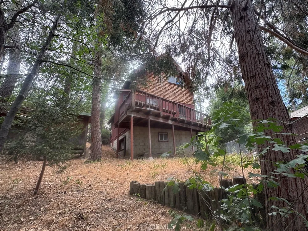 53460 Country Club Idyllwild, CA 92549