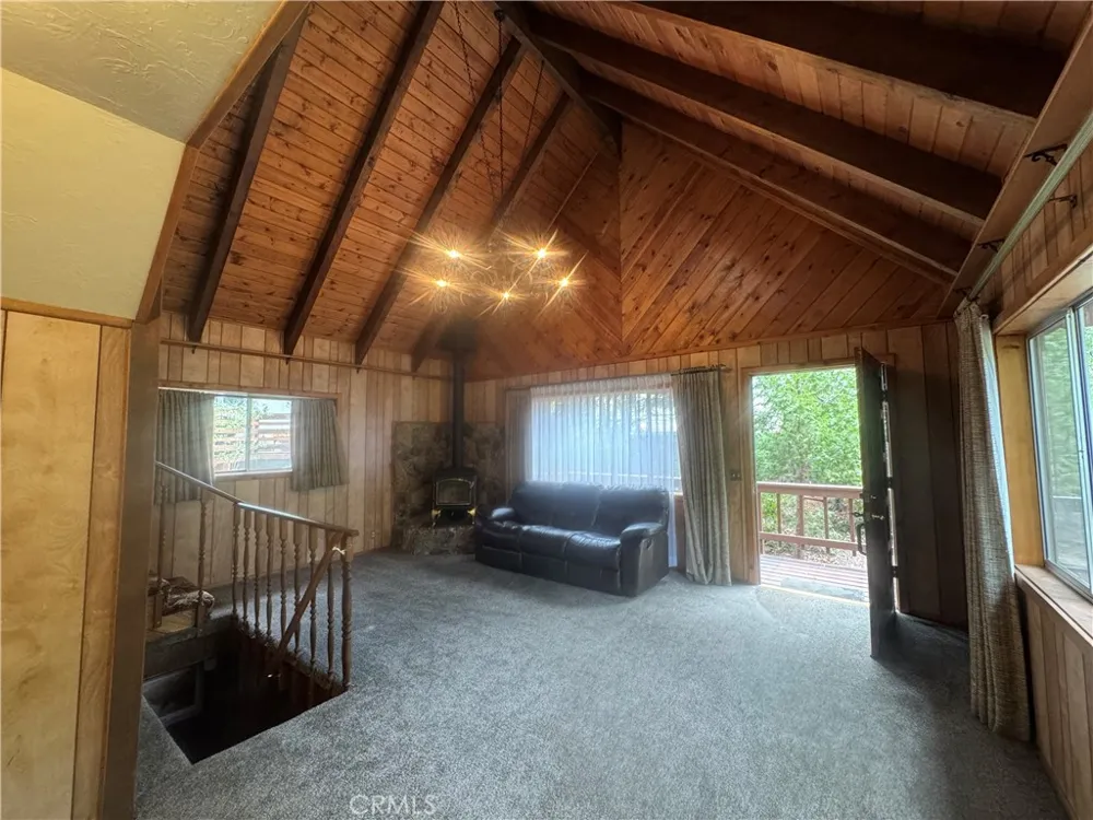 53460 Country Club Idyllwild, CA 92549
