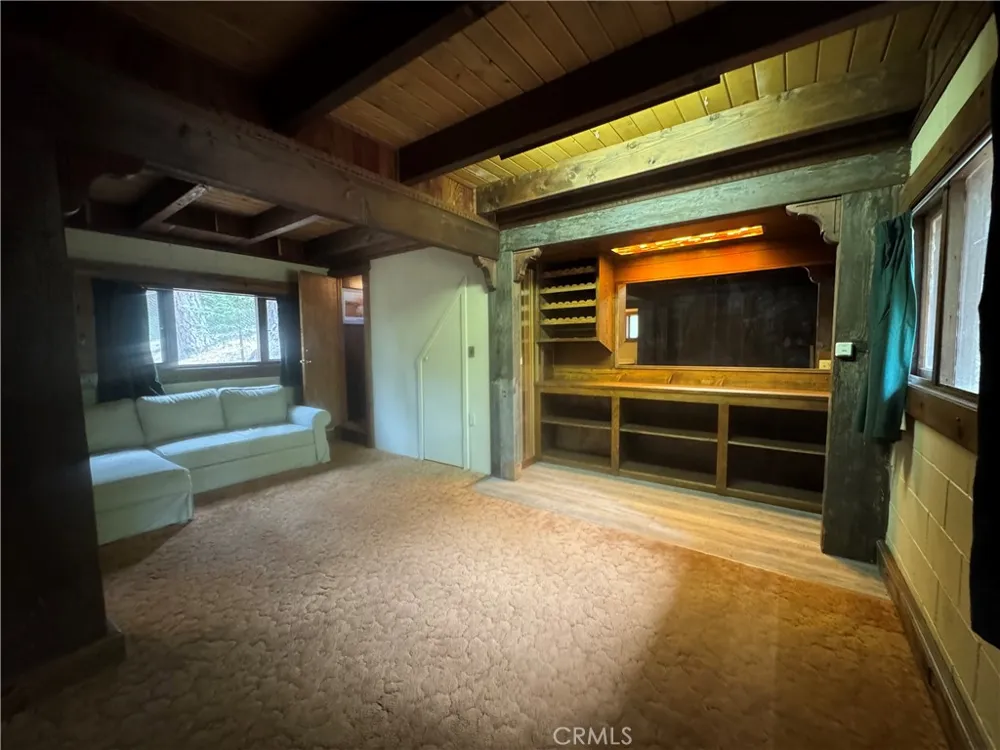 53460 Country Club Idyllwild, CA 92549