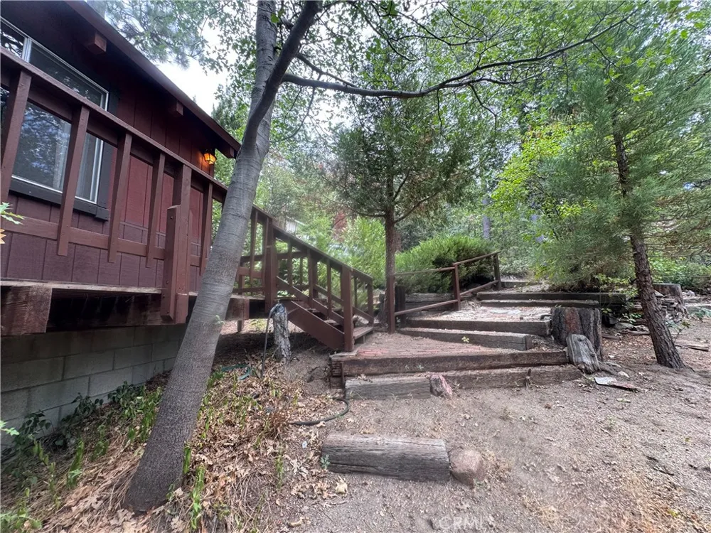 53460 Country Club Idyllwild, CA 92549