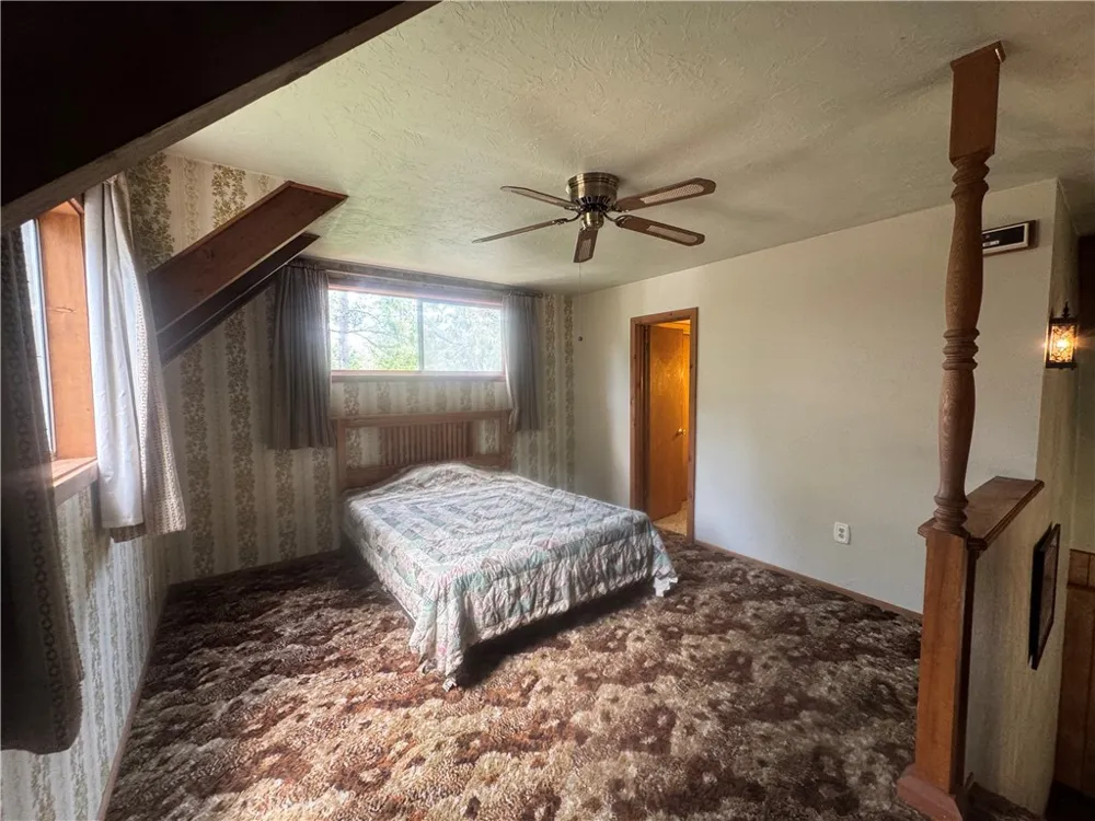 53460 Country Club Idyllwild, CA 92549