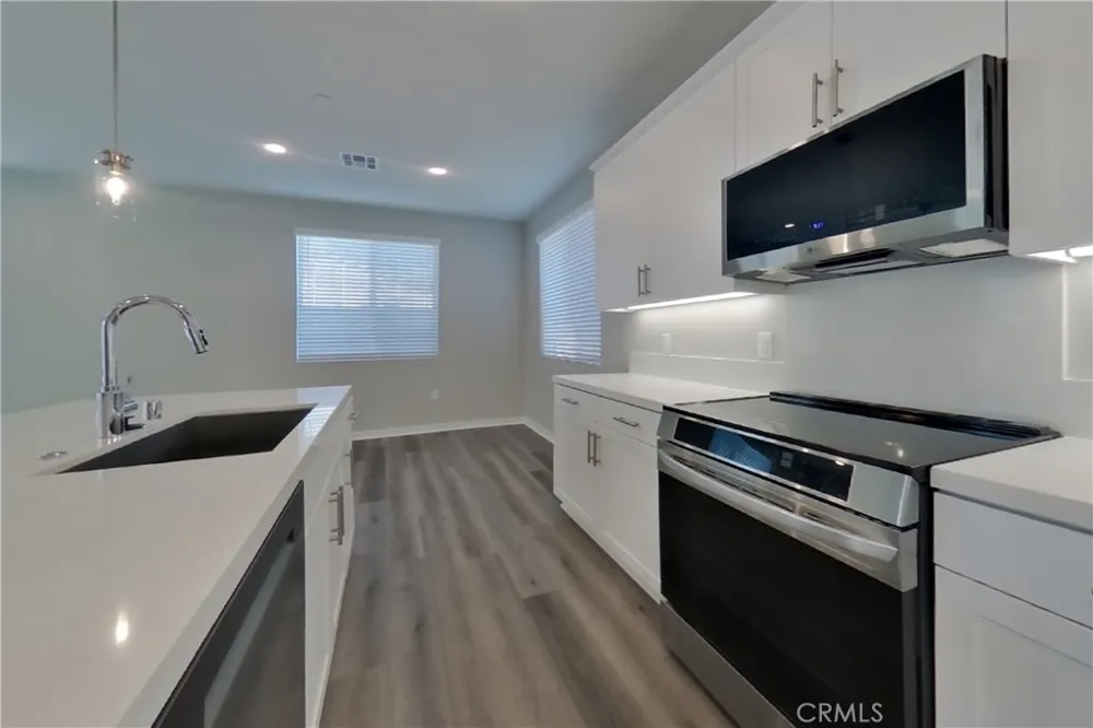 611 Citron Street #2 Corona, CA 92882