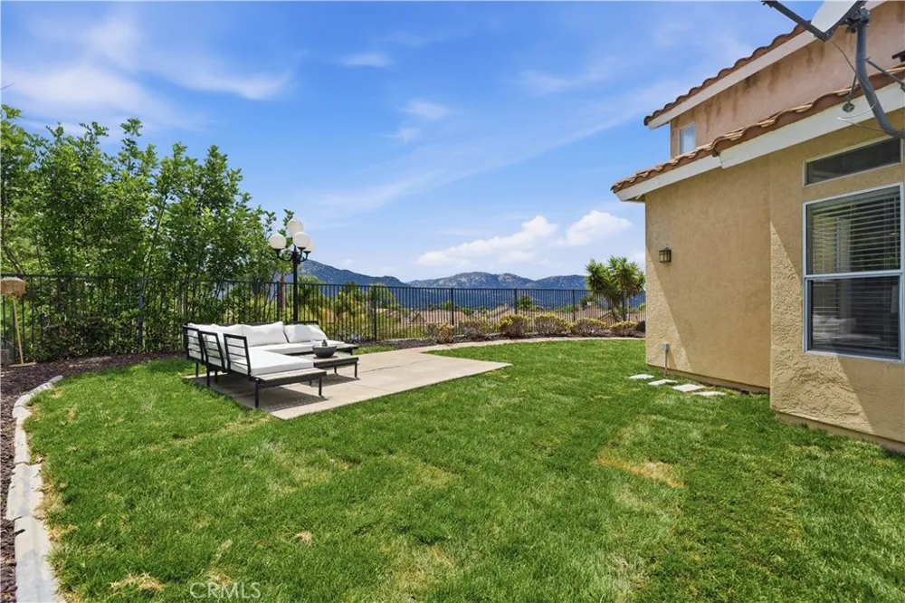32063 Corte Bonilio Temecula, CA 92592