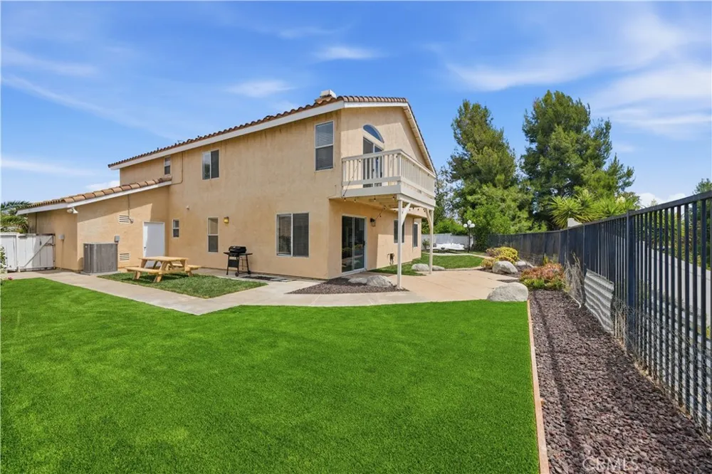 32063 Corte Bonilio Temecula, CA 92592