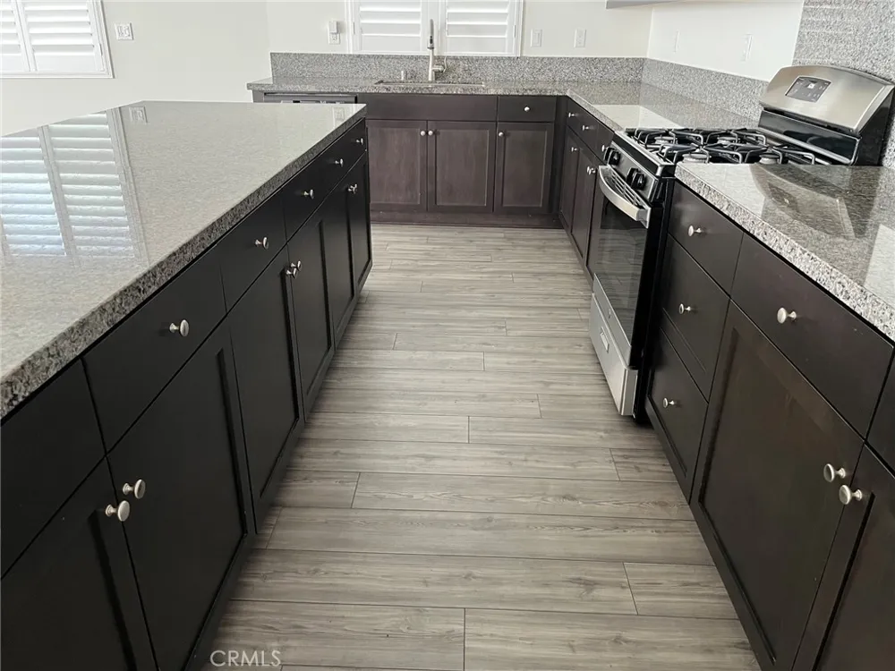 1937 Old Canyon Hemet, CA 92545