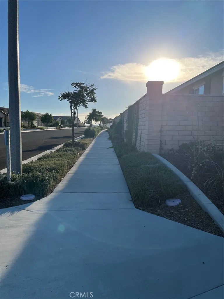 1937 Old Canyon Hemet, CA 92545