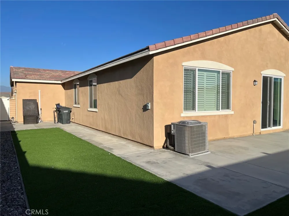 1937 Old Canyon Hemet, CA 92545