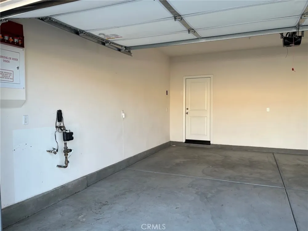 1937 Old Canyon Hemet, CA 92545