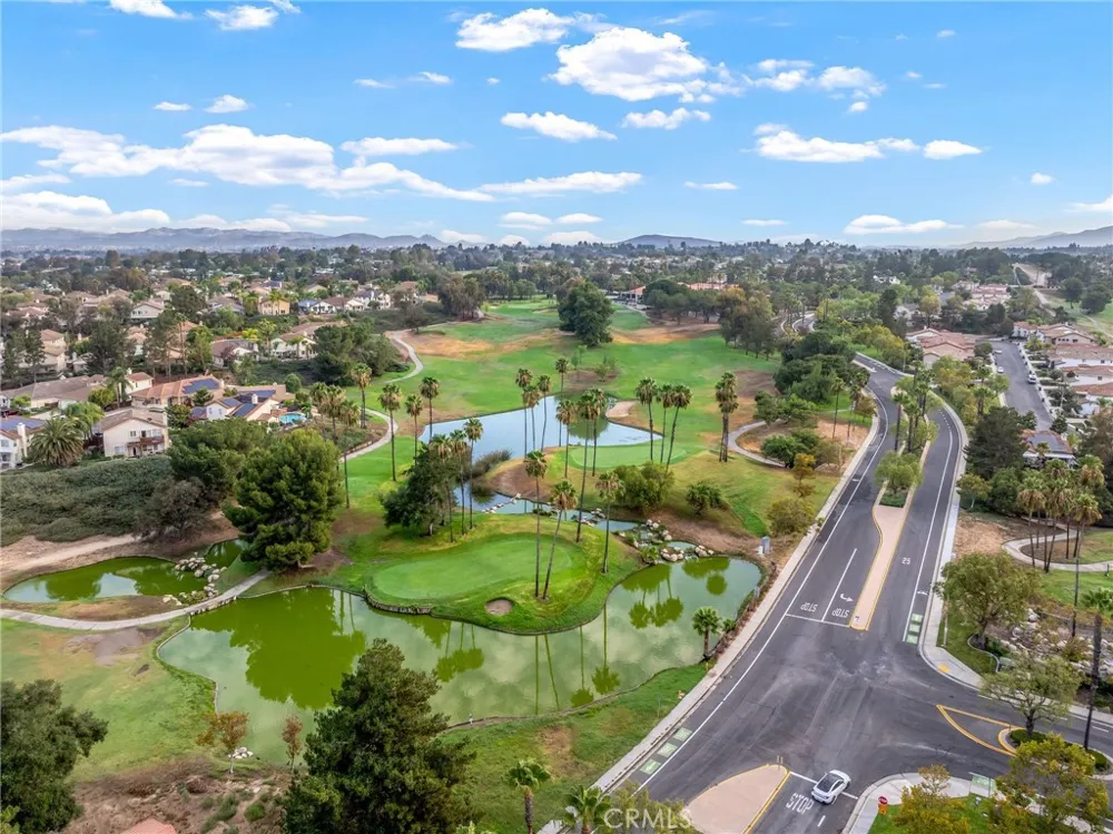 30975 Brassie Ln Temecula, CA 92591