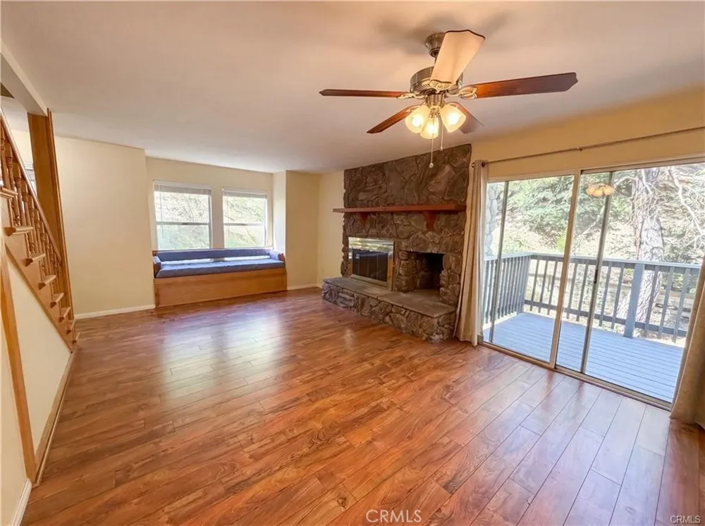21778 Ridge Cedarpines Park, CA 92322