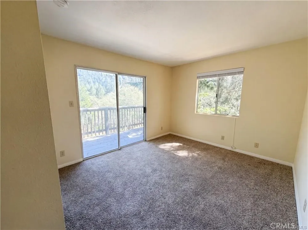 21778 Ridge Cedarpines Park, CA 92322