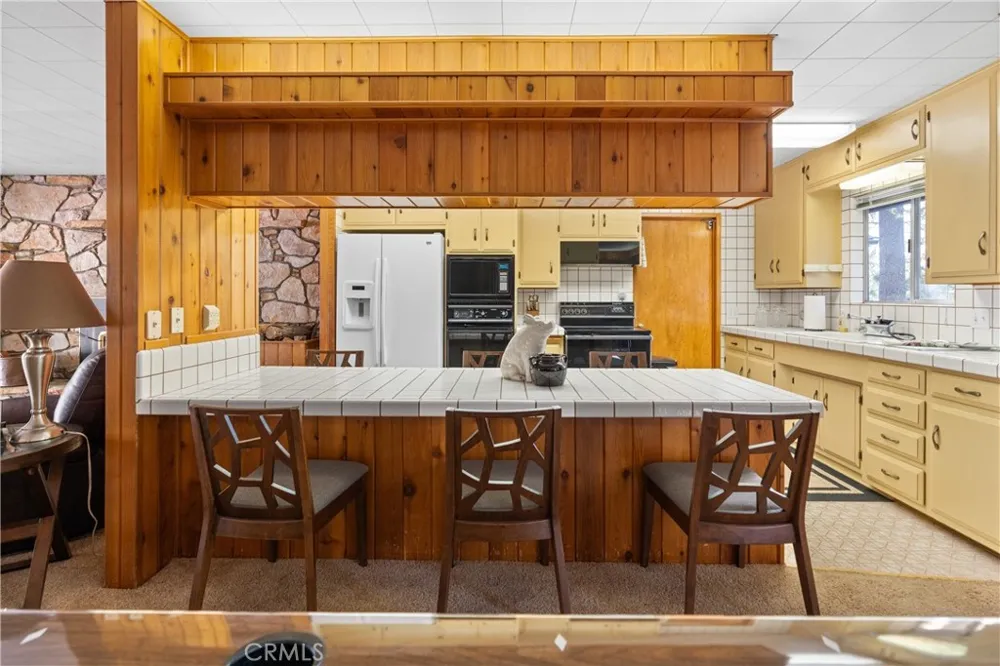 25220 Rim Rock Idyllwild, CA 92549