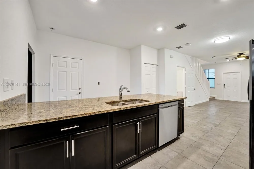 2805 SW 17 Avenue #0 Fort Lauderdale, FL 33315