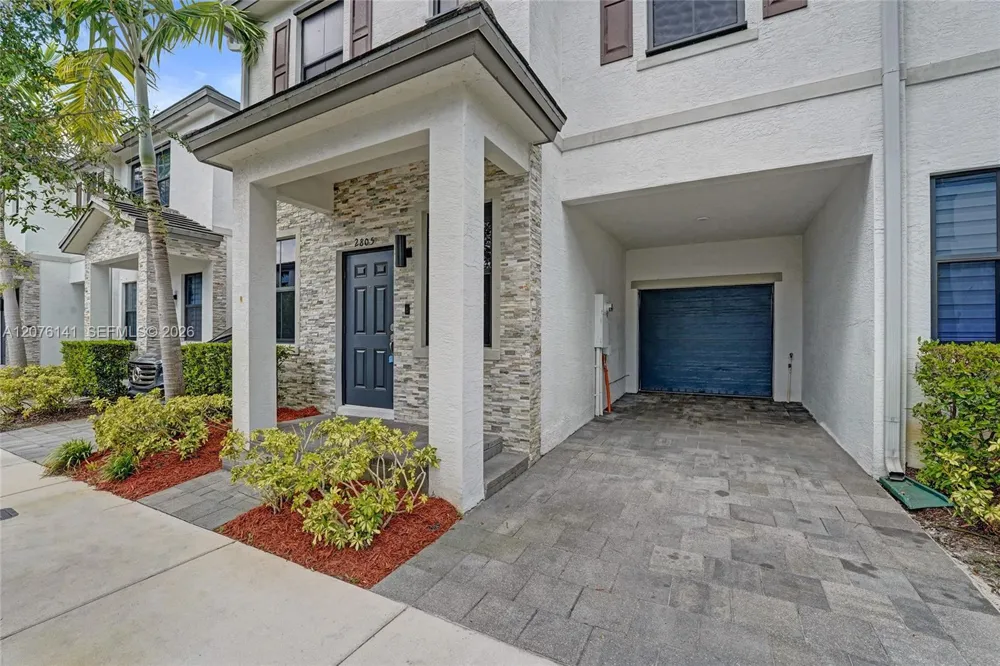 2805 SW 17 Avenue #0 Fort Lauderdale, FL 33315